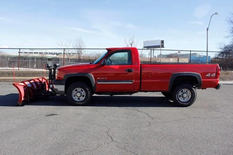 Top-rated yard cleanup service experts serving Fitchburg, MA - E & M Property Maintenance