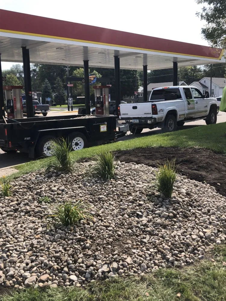 Top-rated outdoor landscaping for outdoor upgrades in Desmoines, IA by E & P Lawancare