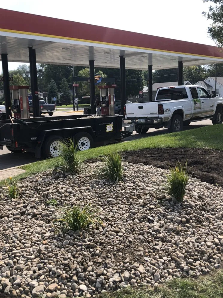 Expert lawn mowing service with custom design in Desmoines, IA by E & P Lawancare