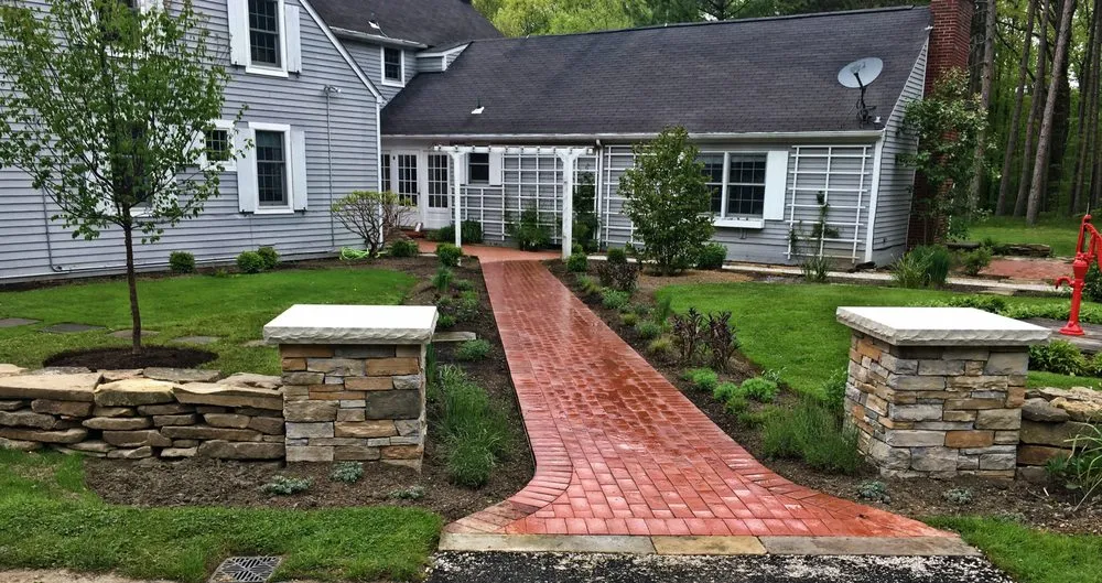 Trusted yard cleanup service experts serving Painesville, OH - E & R General Landscaping