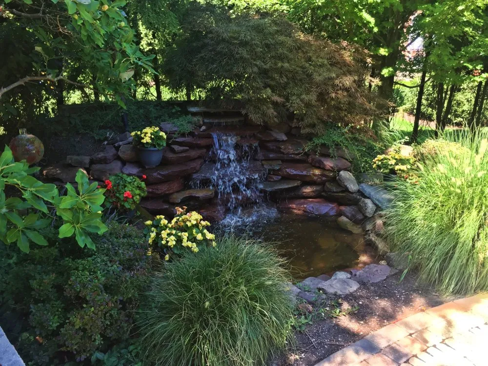 Custom residential landscaping experts serving Painesville, OH - E & R General Landscaping