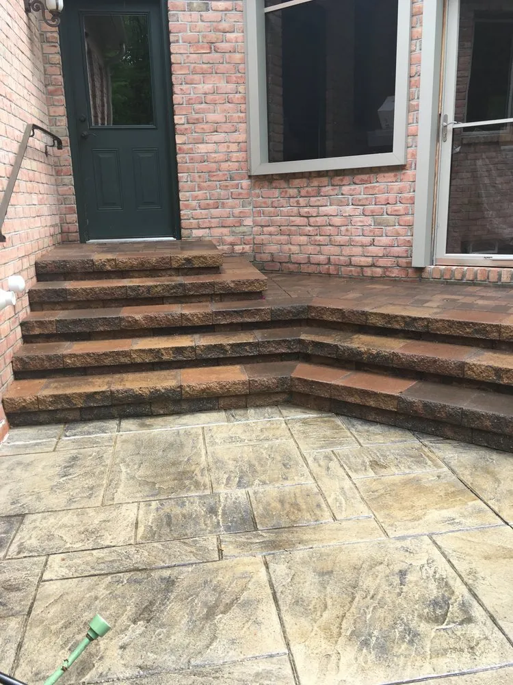 Affordable yard cleanup service in Painesville, OH - E & R General Landscaping