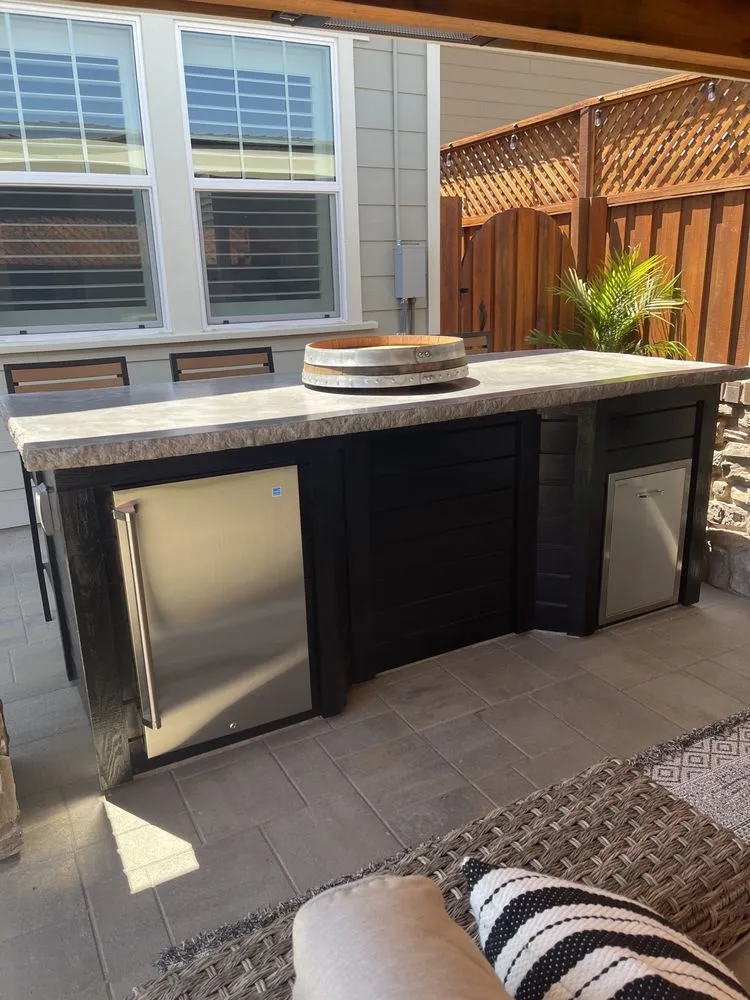 Professional lawn care service experts serving Cotati, CA - E & S Landscape Construction