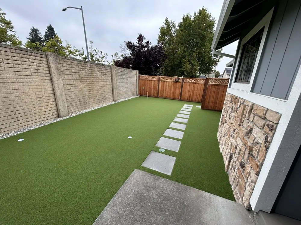 Custom outdoor landscaping for beautiful yards in Cotati, CA by E & S Landscape Construction