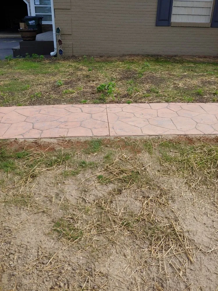 Top-rated outdoor landscaping experts serving Uniontown, OH - E & T Lawn & Landscape