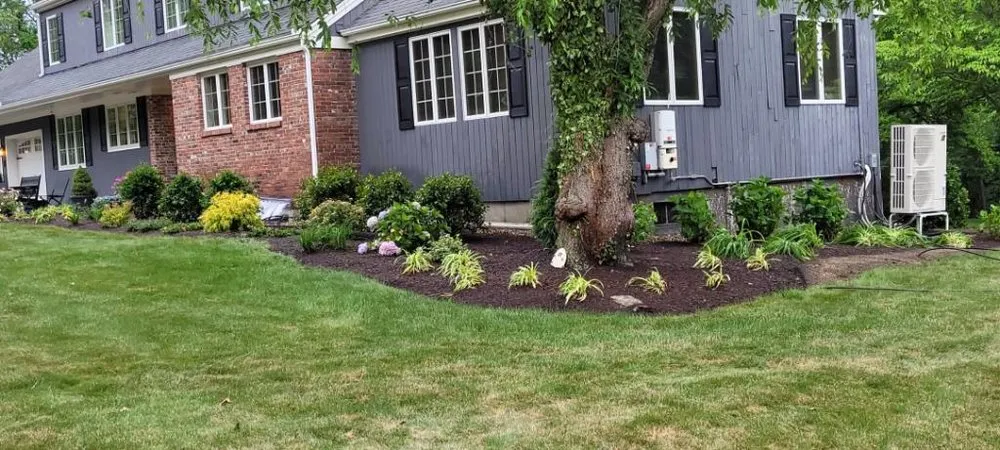 Custom landscape design experts serving Hudson, MA - E & V Landscaping Construction