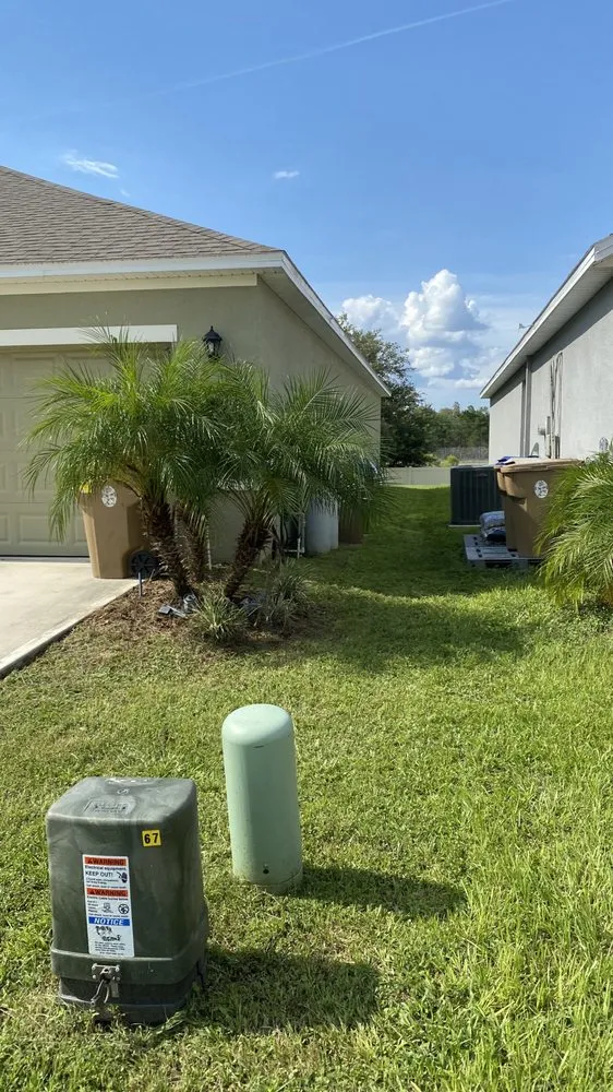 Affordable yard maintenance in Davenport, FL by E & W Landscape And More