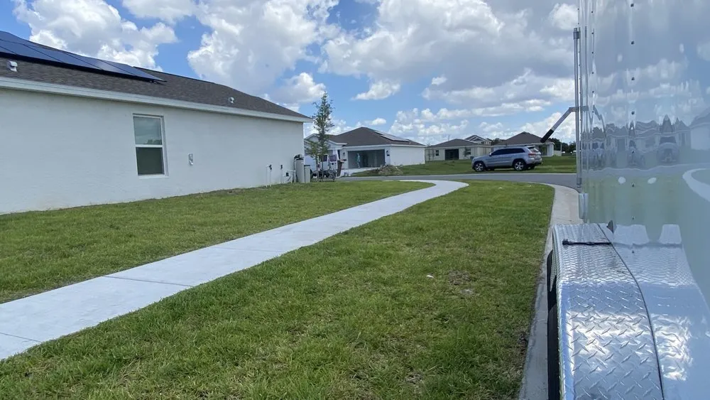 Local landscaping services experts serving Davenport, FL - E & W Landscape And More