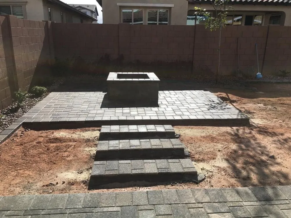 Top-rated garden landscaping for homes in Mesa, AZ by E-A Landscaping