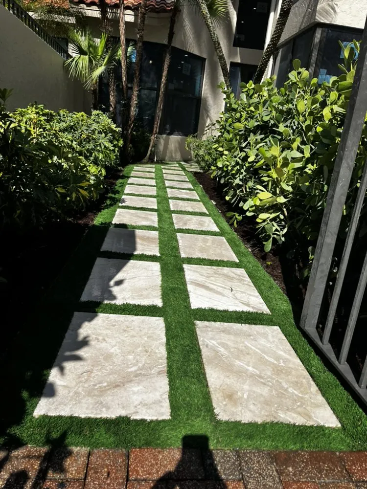 Trusted yard cleanup service experts serving West Palm Beach, FL - E Aguilar Landscaping