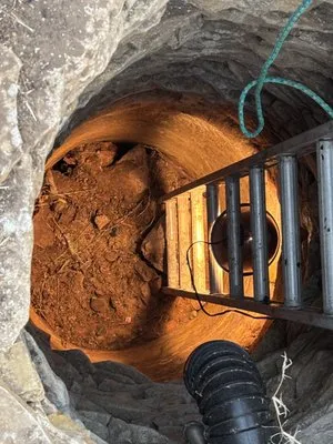 E and J Construction