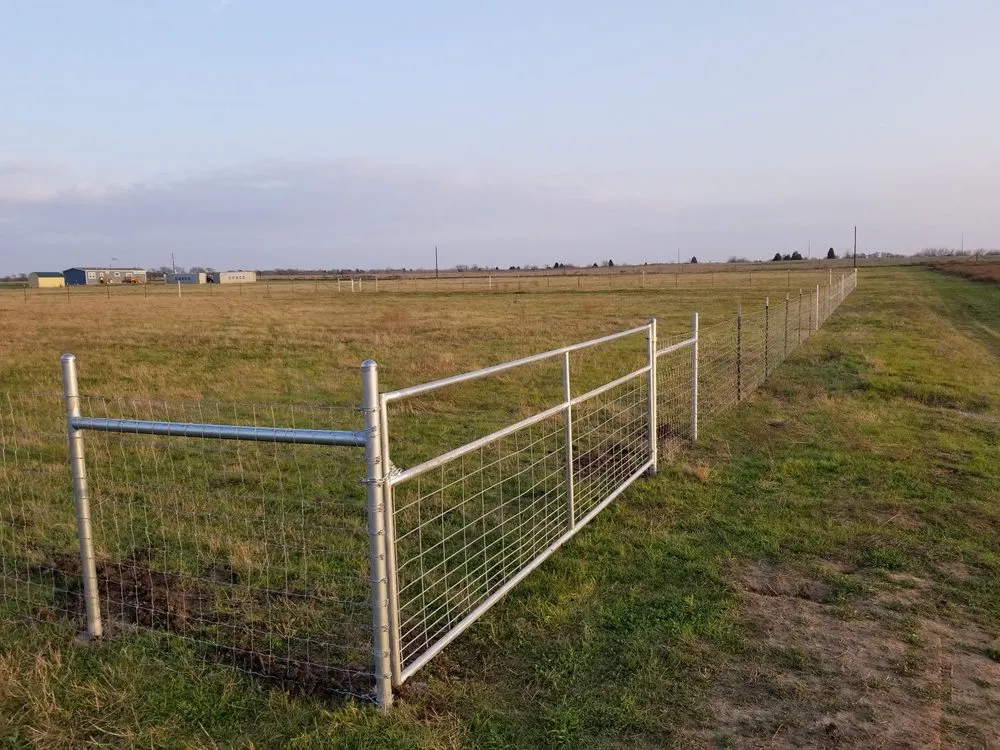 Local yard maintenance experts serving Georgetown, TX - E C U Fence Service