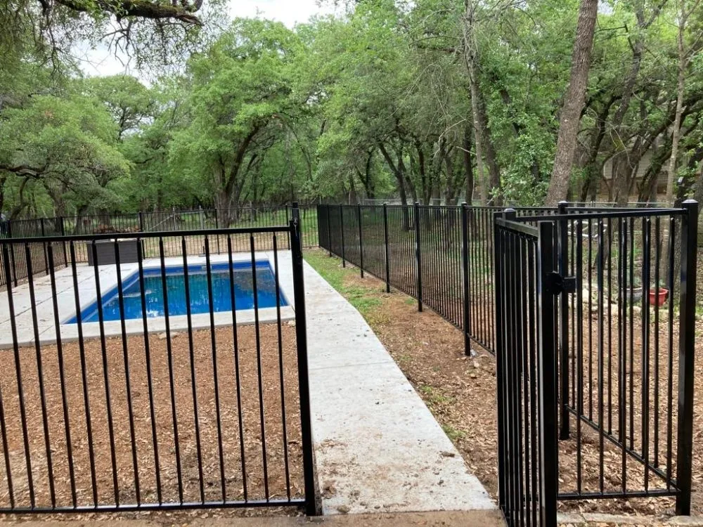 Custom yard maintenance in Georgetown, TX by E C U Fence Service