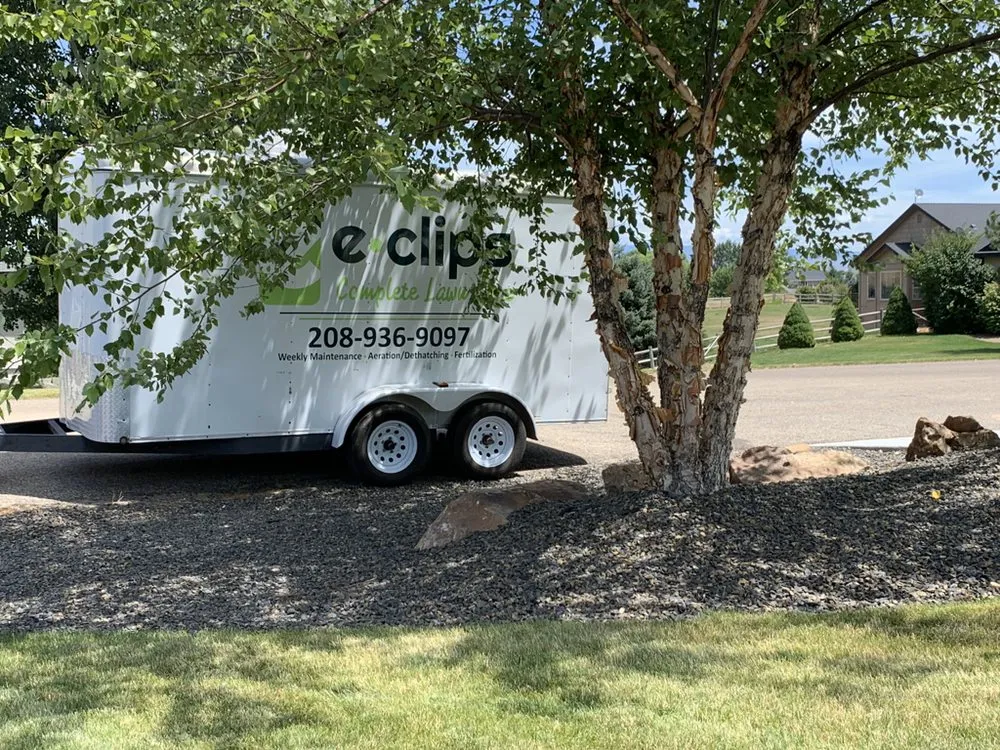 Custom lawn care service near you across Caldwell, ID - E-Clips Complete Lawncare