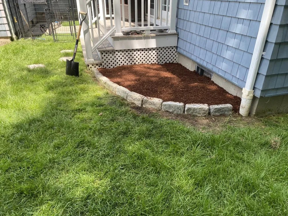 Top-rated yard maintenance for beautiful yards in Monroe, CT by E L Landscaping Services