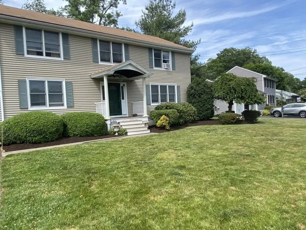 Affordable yard maintenance experts serving Monroe, CT - E L Landscaping Services