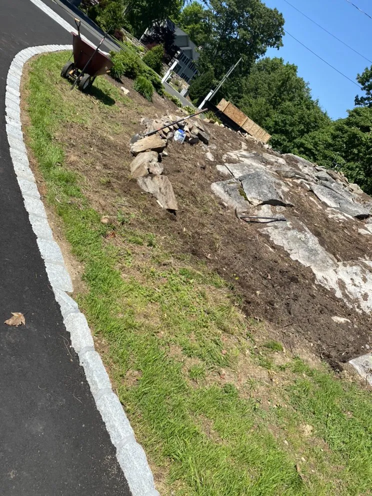 Custom lawn mowing service in Monroe, CT by E L Landscaping Services