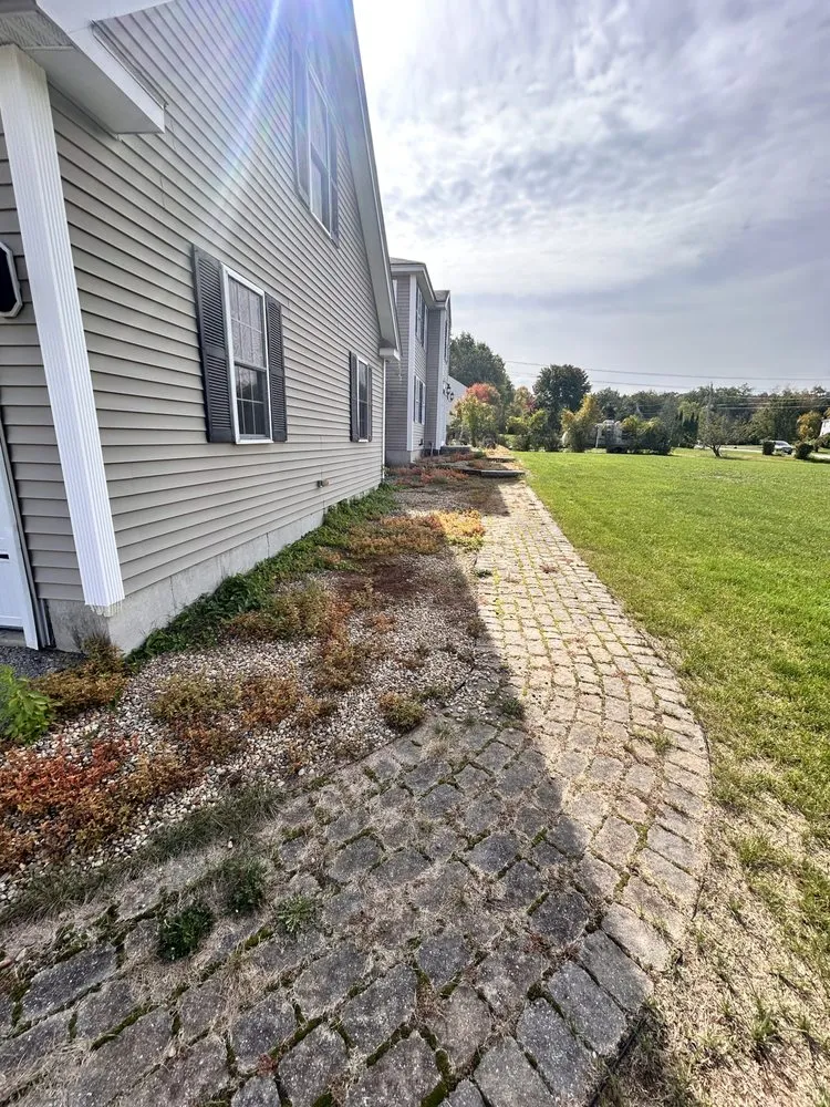 Custom lawn care service for year-round maintenance across Lawrence, MA - E  Landscaping & Construction