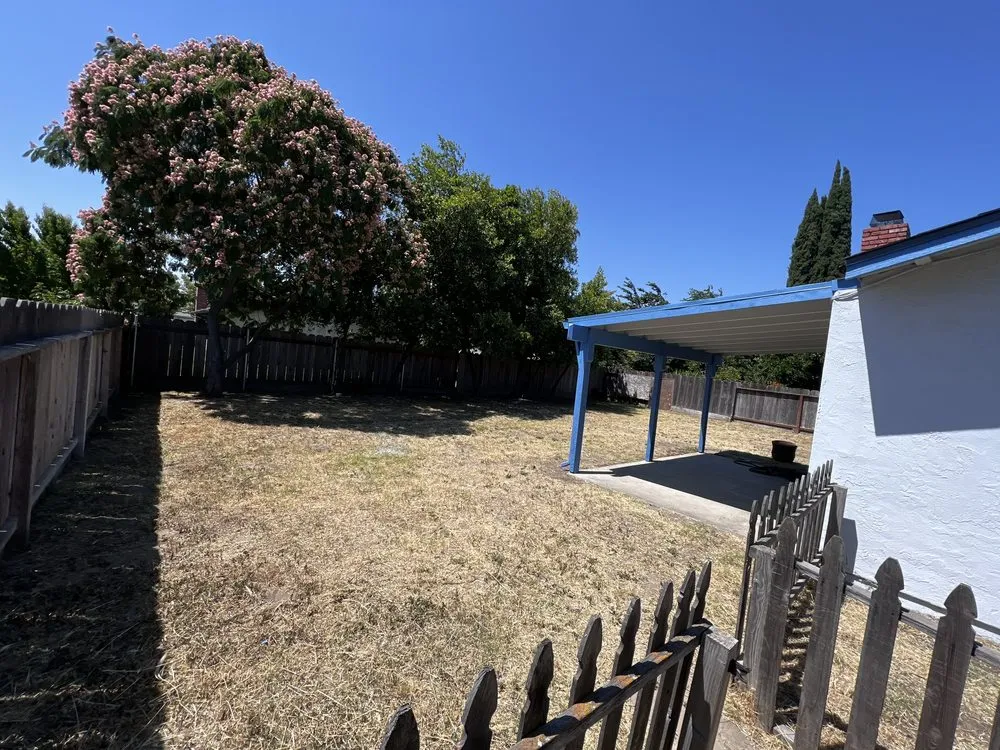 Expert residential landscaping experts serving Ceres, CA - E M A Landscaping & Maintenance