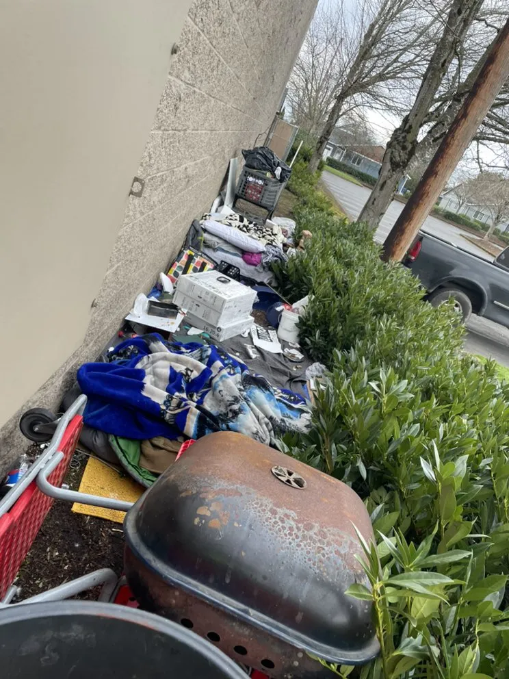 Expert residential landscaping for year-round maintenance in Salem, OR by E-O landscape & More