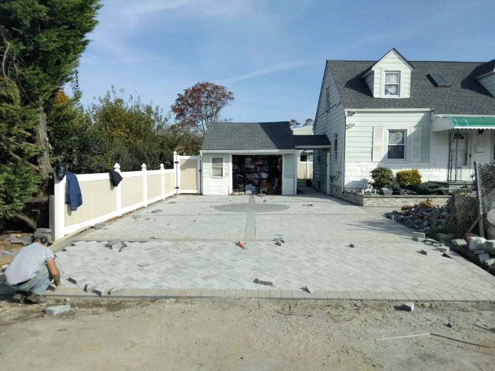 Reliable yard maintenance in Lindenhurst, NY by E P Landscaping