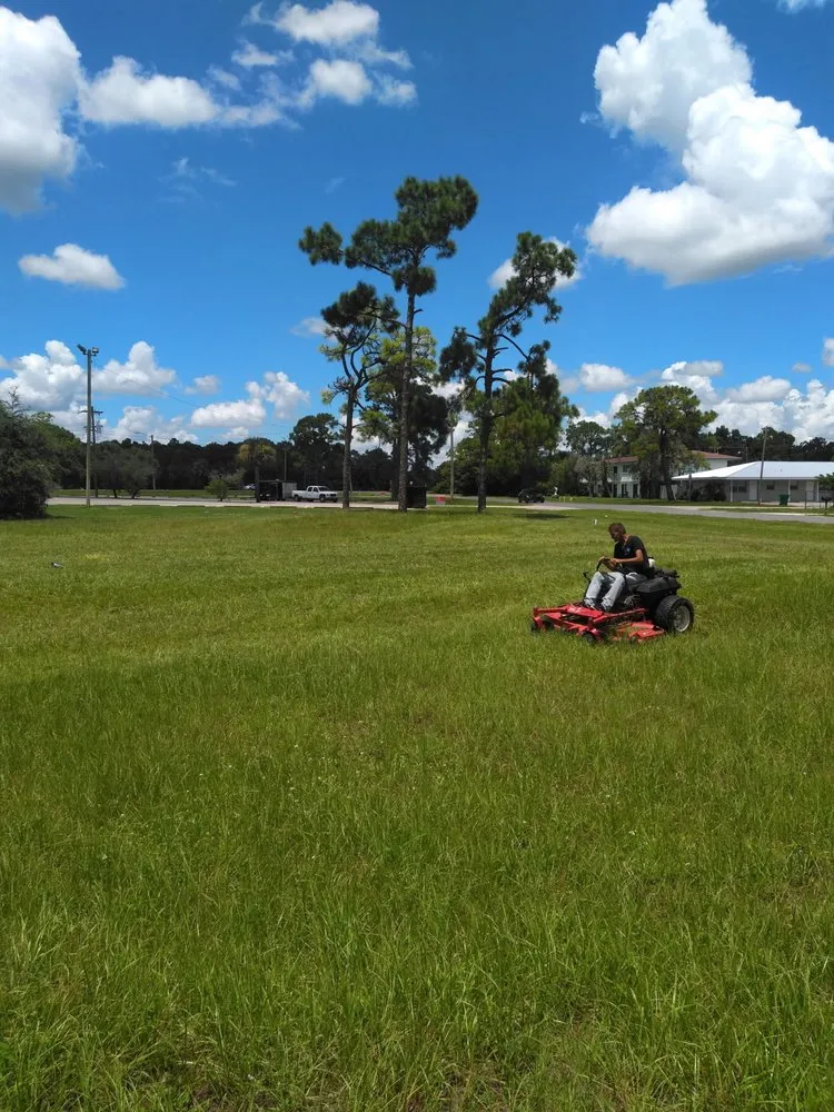 Professional yard maintenance experts serving Naples, FL - E Scape Property Services