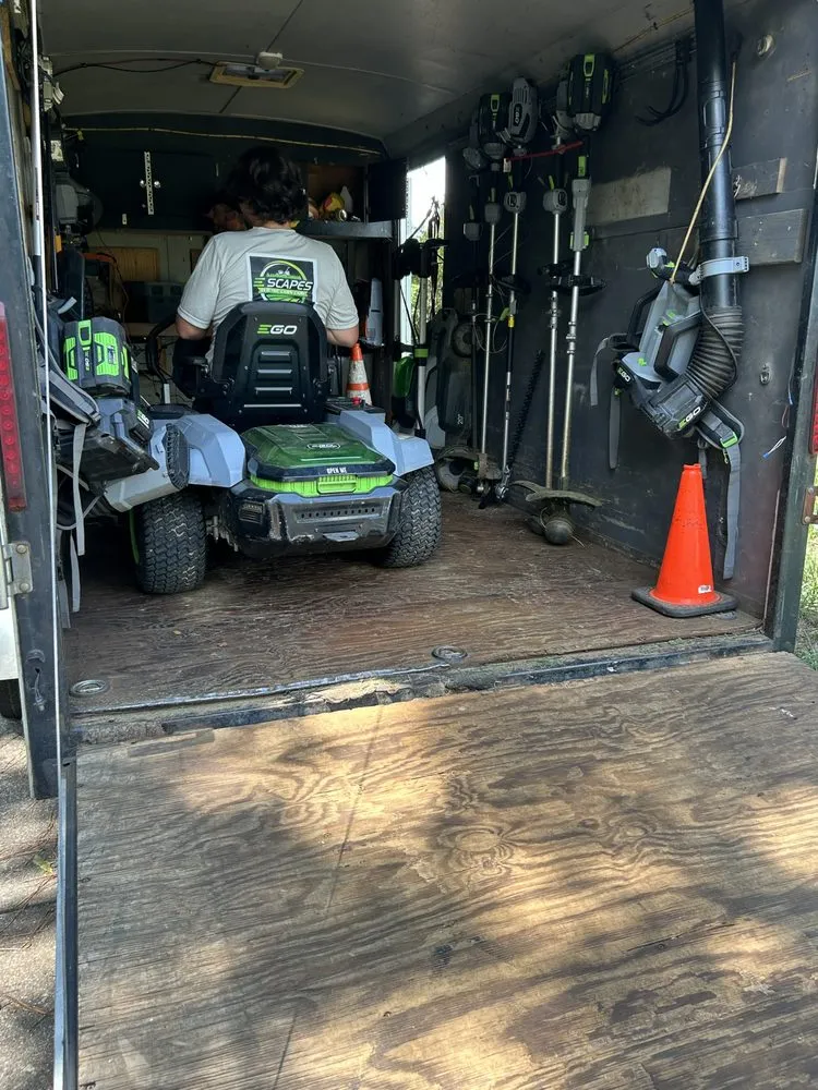 Local yard maintenance experts serving Acworth, GA - E-Scapes Electric Lawn Care