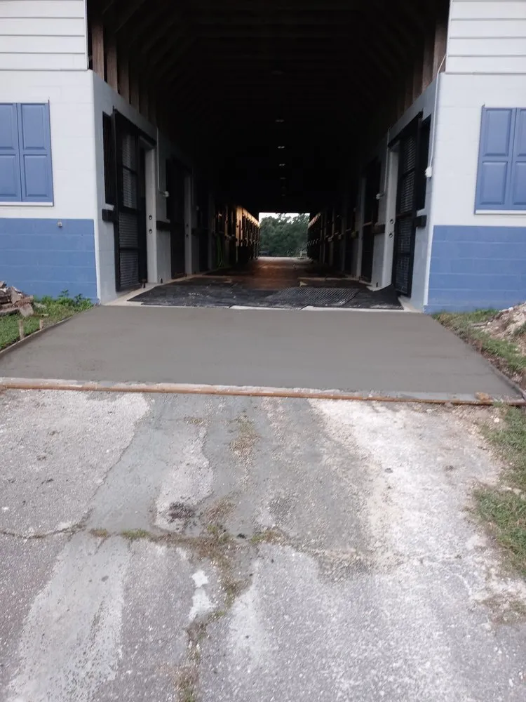 Top-rated landscape installation for year-round maintenance in Ocala, FL by E Z Crate Concrete llc.