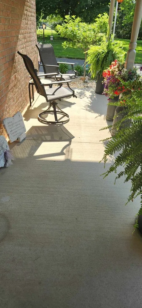 Expert landscaping services in Sidney, OH by E-Z Kleen Exterior Cleaning Services