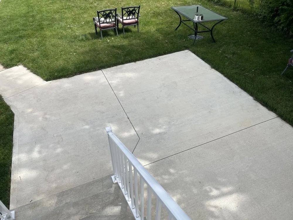 Professional residential landscaping in Sidney, OH by E-Z Kleen Exterior Cleaning Services