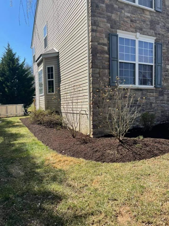 Professional garden landscaping for residential properties in Baltimore, MD by E-Z Lawn