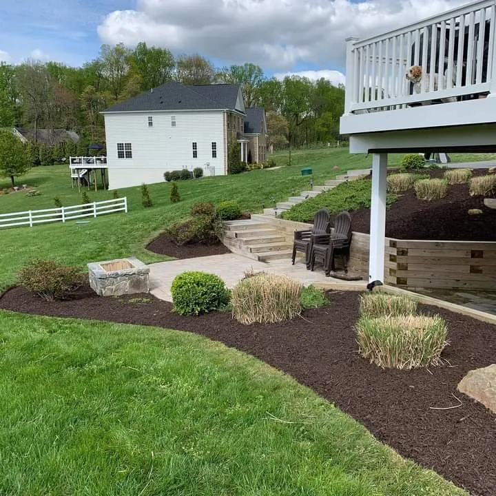 Local yard maintenance in Baltimore, MD by E-Z Lawn