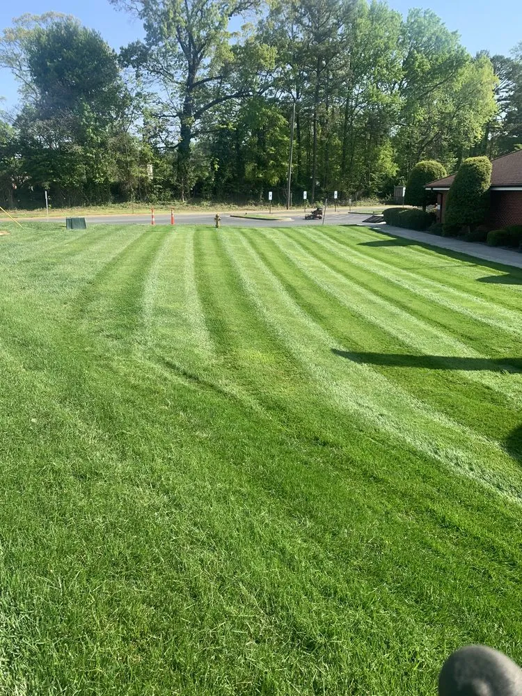 Custom outdoor landscaping in Charlotte, NC by E Z Lawn Service