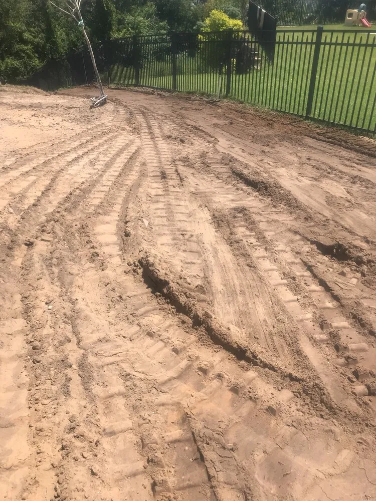 Top-rated lawn care service in Orlando, FL by E.A. Barber Landclearing and Pond Restoration