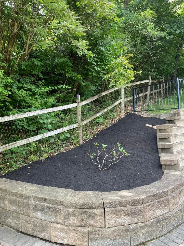 Expert landscaping services in Hamilton, OH by EA Ideal Solutions