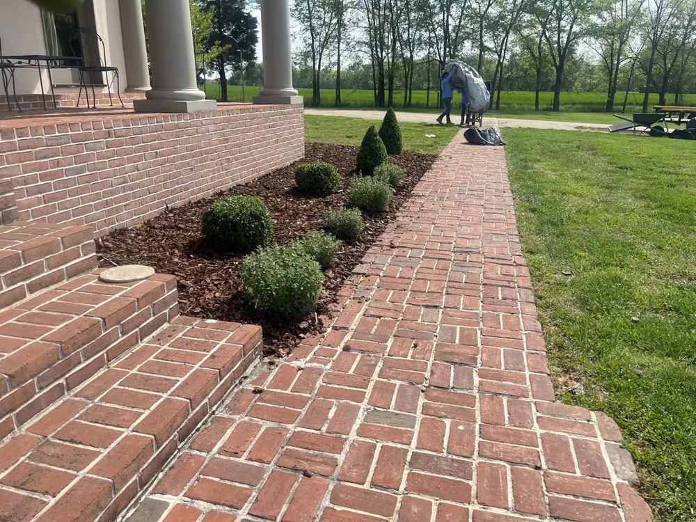 Trusted yard maintenance for homes across Clarksville, TN - E&A Lawn & Landscaping