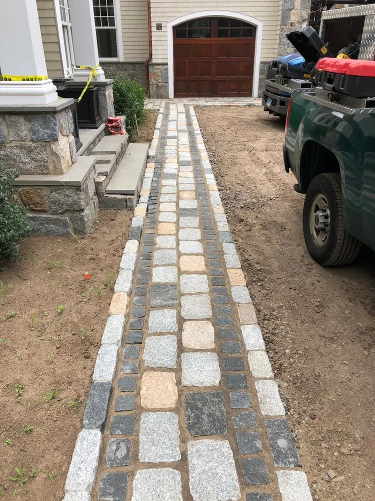 Reliable garden landscaping in Glastonbury, CT - E.A. Quinn Landscape Contracting