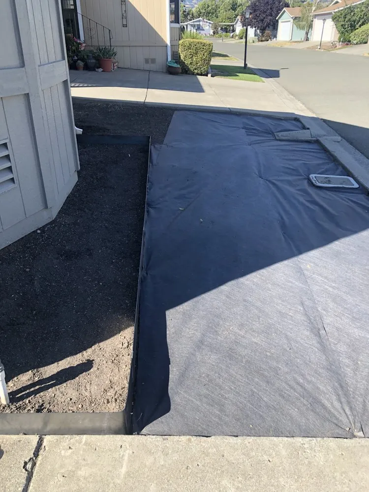 Trusted lawn mowing service experts serving East Palo Alto, CA - E&A Venados