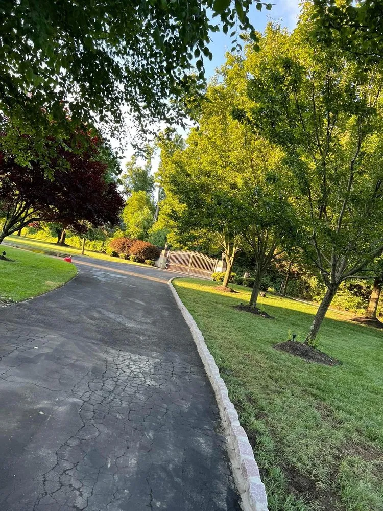 Trusted yard maintenance experts serving Wilmington, DE - Eab landscape