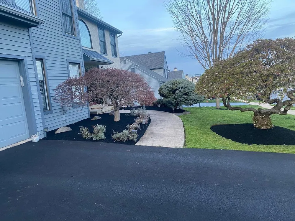 Expert lawn mowing service in Wilmington, DE by Eab landscape