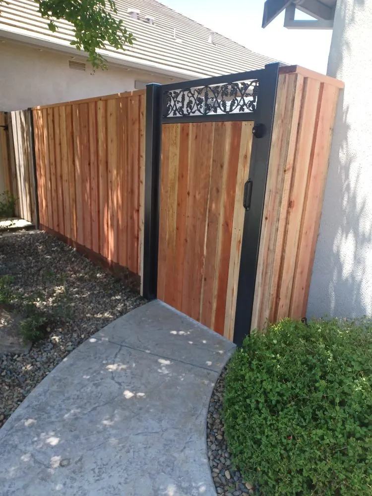 Trusted garden landscaping for year-round maintenance in Chiloquin, OR by EA&E Construction