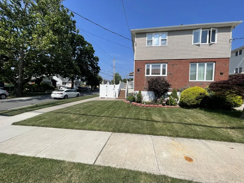 Expert landscaping services in Staten Island, NY by EAG Maintenance - EAGLE Landscaping & Lawn Care