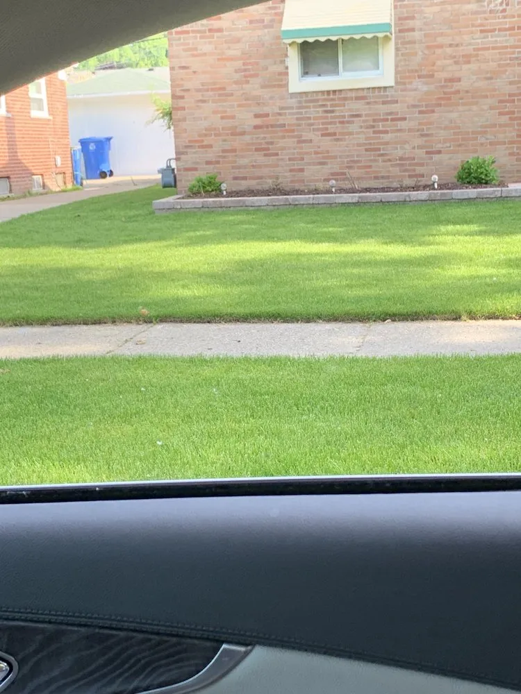 Custom lawn care service for homes in Dearborn Heights, MI by Eager Beaver Lawn & Snow