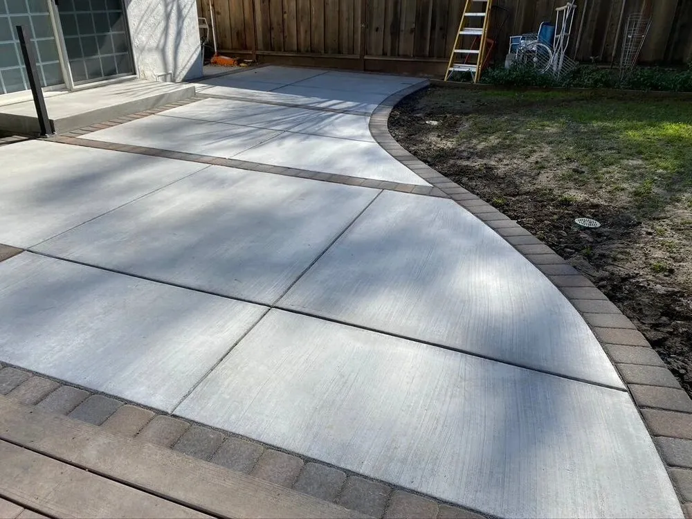 Professional yard maintenance for beautiful yards across Vallejo, CA - Eagle Construction
