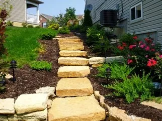 Custom residential landscaping in Cincinnati, OH by Eagle Creek Landscape & Design