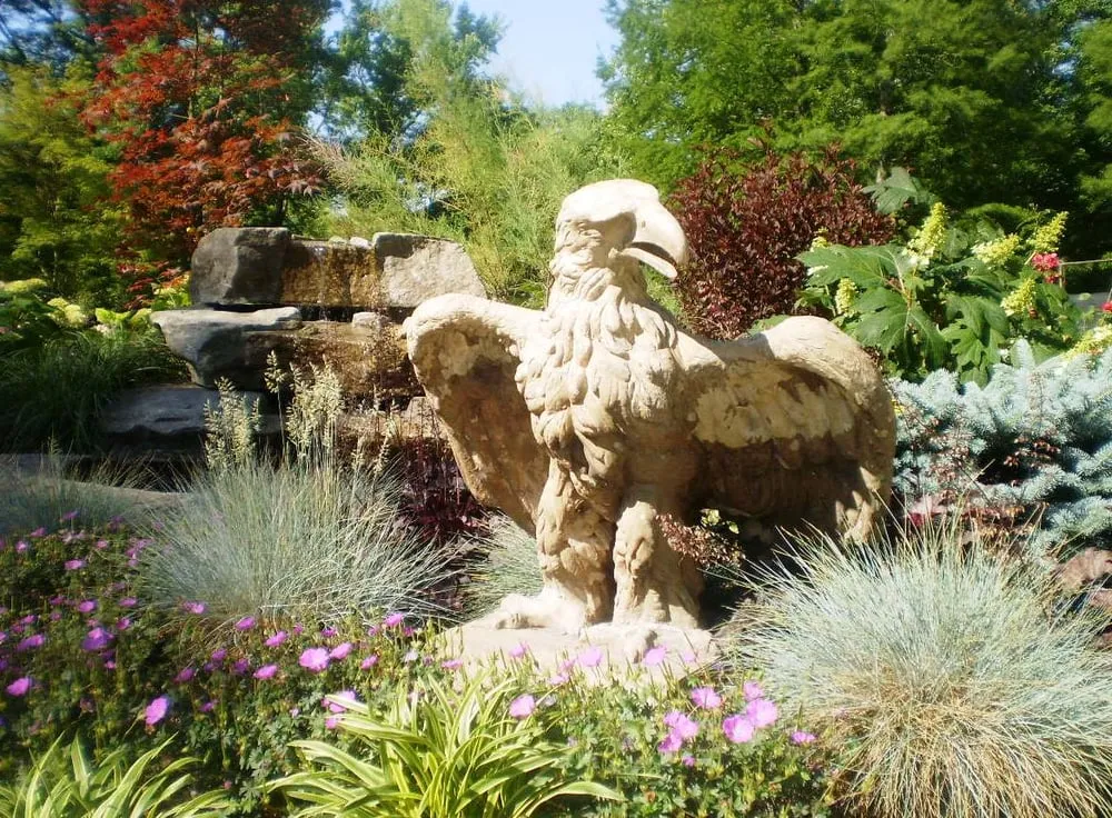 Top-rated yard maintenance experts serving Indianapolis, IN - Eagle Creek Nursery & Landscape