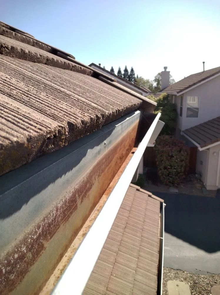 Top-rated landscape design in Sacramento, CA by Eagle Eye Gutters