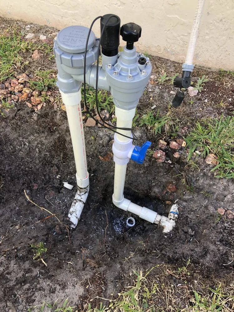 Local yard maintenance in North Miami, FL by Eagle Eye Landscaping