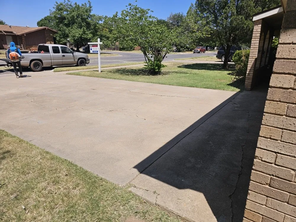 Custom outdoor landscaping experts serving Lubbock, TX - Eagle Eye Mowing