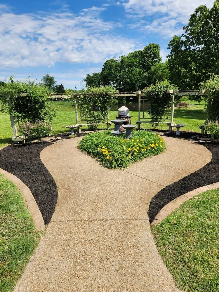 Top-rated garden landscaping experts serving Cottontown, TN - Eagle Landscape